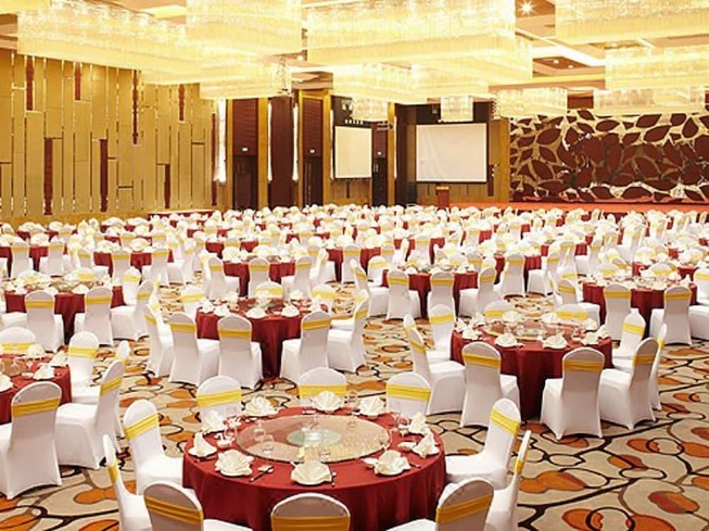 Kun Tai Glory Hotel Beijing Wangjing Экстерьер фото